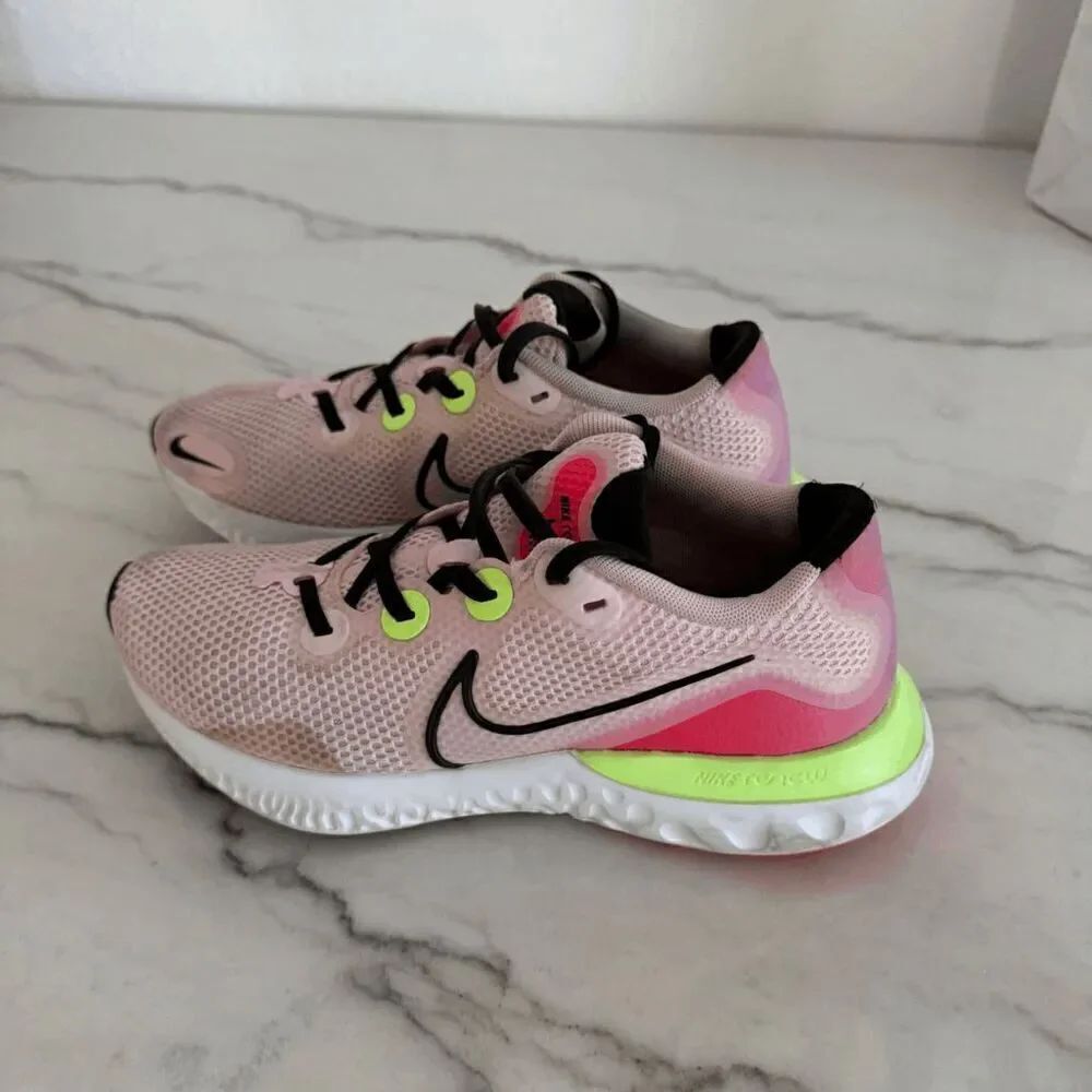 Nike Renew Run CW5637-600 Pink Mesh Low Top Running Sneaker Shoes Women's 8 Gym